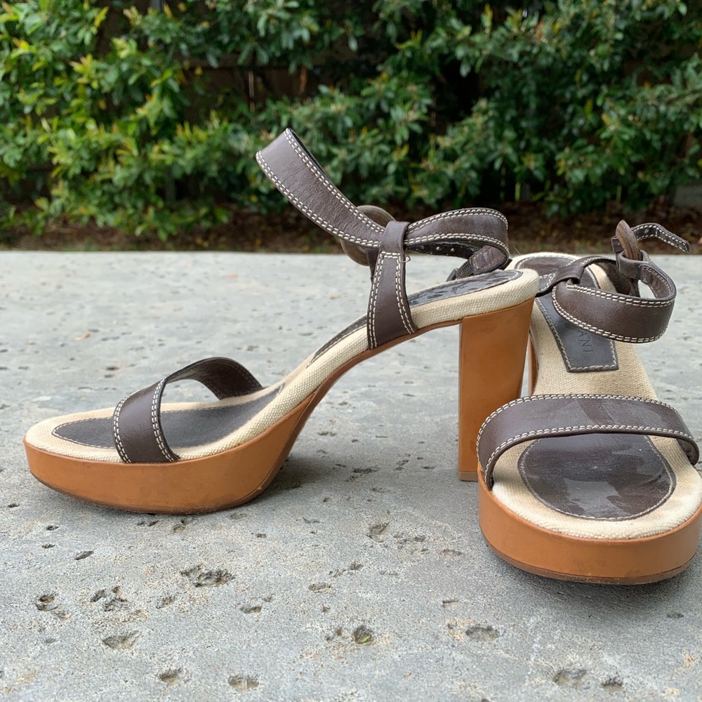 António Melani Brown strappy sandal
